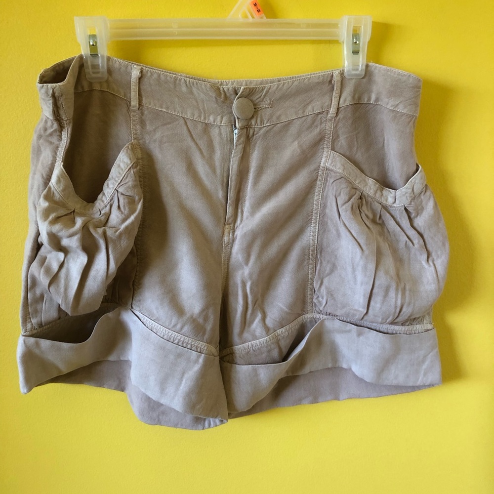 Costa Blanca Tan Cargo Shorts Versatile Casual Wear